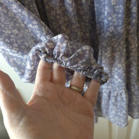 Altard State Smocked Babydoll Dress Lavender Floral Boho Peasant Size Small LS - Picture 4 of 10